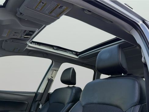 Used 2018 Subaru Forester 2.5i Premium w/ Popular Package #3B AWD/4WD image 19