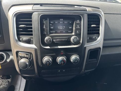 Used 2015 RAM 1500 Classic SLT RWD image 10