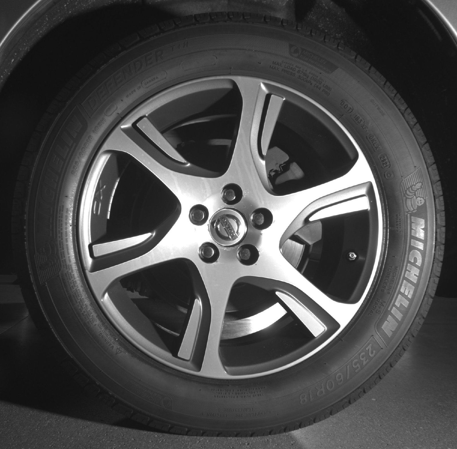 Used 2015 Volvo XC60 T6 AWD/4WD image 13