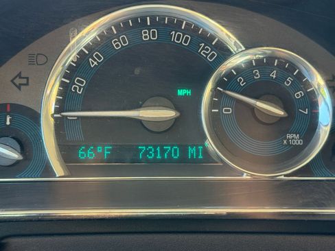 Used 2010 Chevrolet HHR LS image 5