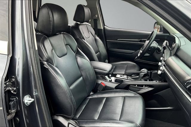 Certified 2024 Kia Telluride S w/ S Sunroof Package AWD/4WD image 30