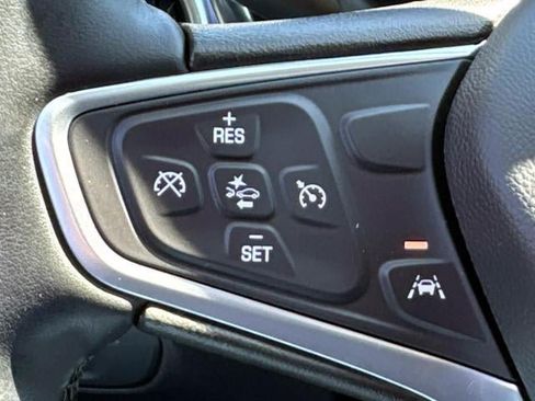 Used 2023 Chevrolet Equinox LT AWD/4WD image 20
