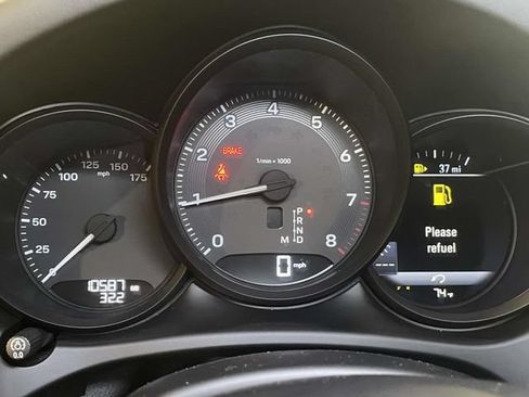 Certified 2024 Porsche Macan AWD/4WD image 48