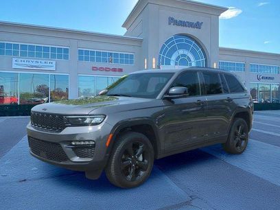 Certified 2024 Jeep Grand Cherokee Limited w/ Black Appearance Package