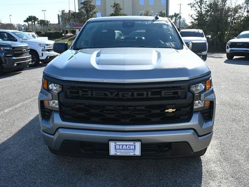 Used 2025 Chevrolet Silverado 1500 Custom image 8