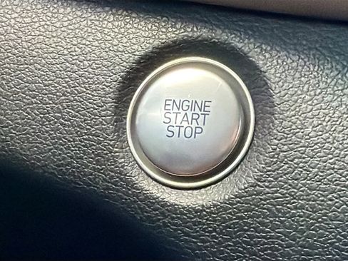 Used 2019 Hyundai Santa Fe FWD image 38