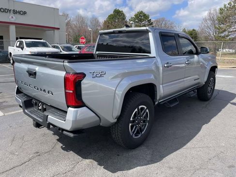 Used 2024 Toyota Tacoma TRD Sport image 10