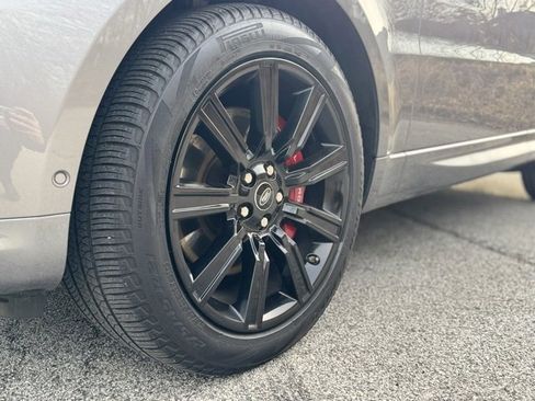 Used 2020 Land Rover Range Rover Sport HSE Dynamic image 2