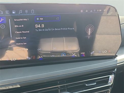 New 2026 Chevrolet Traverse LT w/ Driver Confidence Package image 32