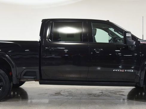Used 2024 GMC Sierra 2500 AT4 w/ AT4 Premium Plus Package image 11