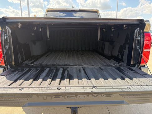 Used 2024 Toyota Tacoma TRD Off-Road image 6