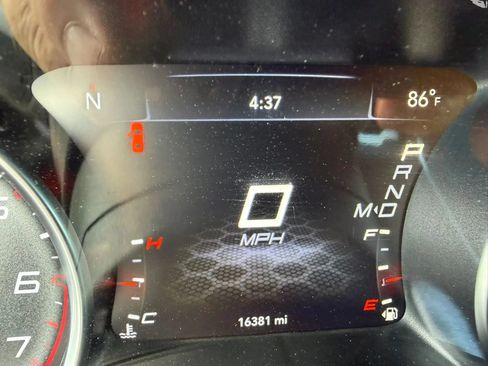 Used 2019 Dodge Charger SXT AWD/4WD image 17