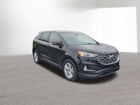 Used 2019 Ford Edge SEL w/ Equipment Group 201A FWD image 2