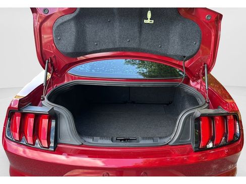 Used 2020 Ford Mustang GT RWD image 29