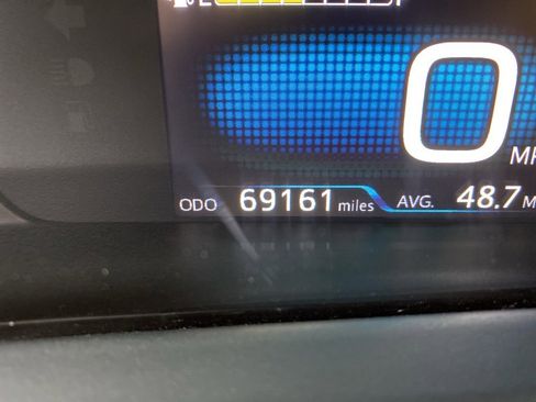 Used 2017 Toyota Prius Four Touring image 6