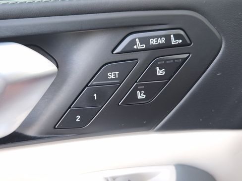 Used 2023 BMW X7 M60i w/ Executive Package image 24