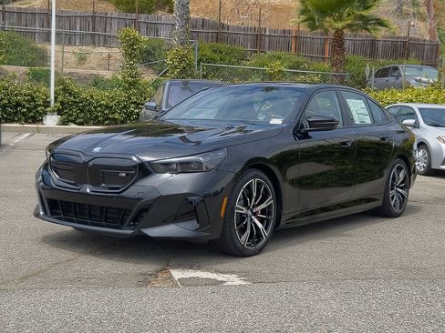 New 2026 BMW i5 M60 AWD/4WD image 3