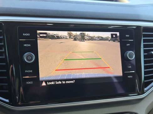 Used 2019 Volkswagen Atlas SEL Premium image 34