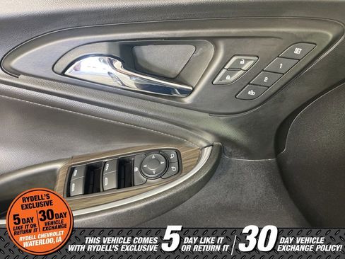 Certified 2020 Chevrolet Malibu Premier image 28