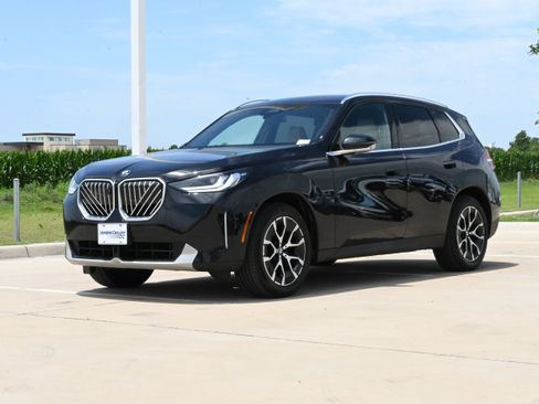 Used 2025 BMW X3 xDrive30i w/ Premium Package AWD/4WD image 5