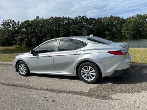 Certified 2025 Toyota Camry LE image 3