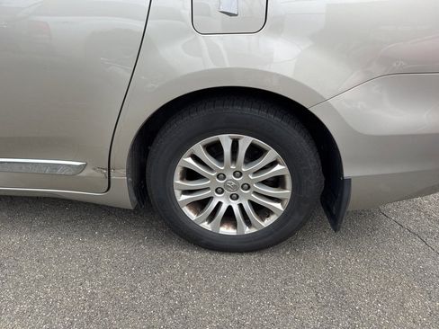 Used 2015 Toyota Sienna XLE image 12