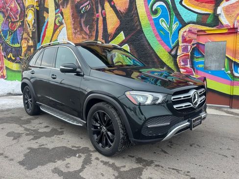 Used 2022 Mercedes-Benz GLE 350 4MATIC w/ Premium Package image 11