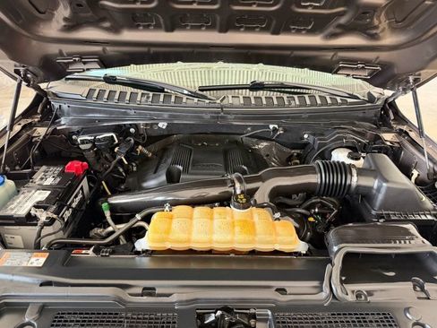 Used 2019 Ford Expedition XLT AWD/4WD image 31