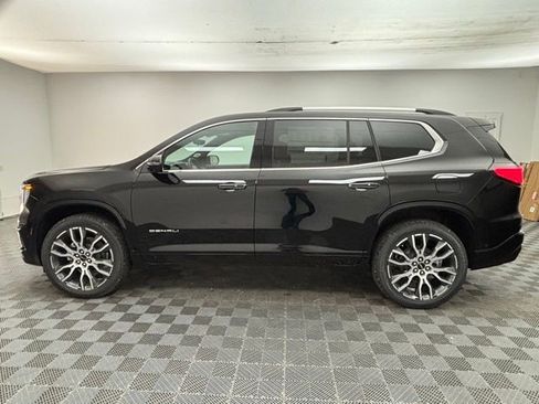 New 2026 GMC Acadia Denali Ultimate w/ LPO, Floor Liner Package AWD/4WD image 16