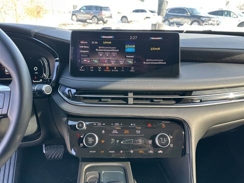 Used 2025 INFINITI QX60 Sensory w/ Vision Package image 59