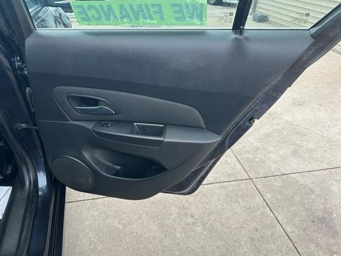 Used 2014 Chevrolet Cruze LT image 15