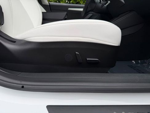 Used 2023 Tesla Model 3 Standard Range RWD image 35