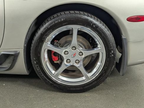 Used 1999 Chevrolet Corvette Coupe w/ Memory Pkg RWD image 11