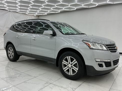 Used 2015 Chevrolet Traverse LT FWD image 7