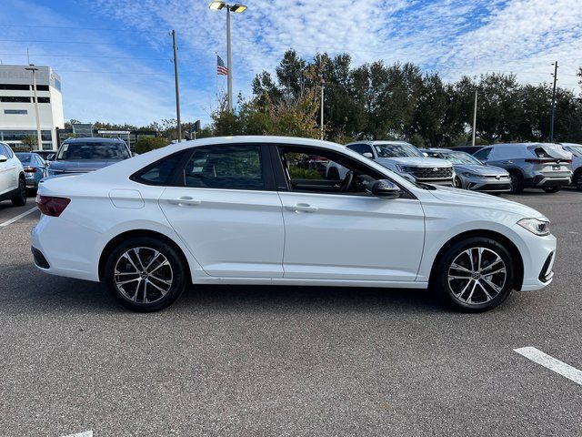 Certified 2026 Volkswagen Jetta Sport FWD image 9