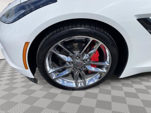 Used 2018 Chevrolet Corvette Stingray Coupe w/ Battery Protection Package RWD image 10