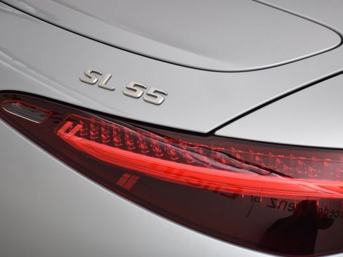 Used 2025 Mercedes-Benz SL 55 AMG 4MATIC image 14