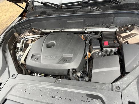 Used 2016 Volvo XC90 T6 Momentum image 32