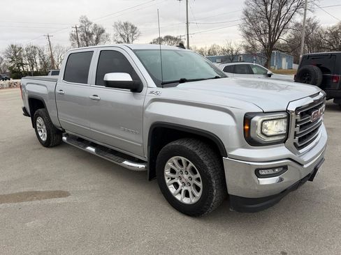 Used 2017 GMC Sierra 1500 SLE w/ SLE Value Package image 14