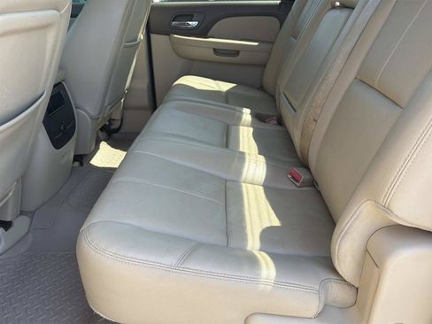 Used 2014 Chevrolet Silverado 2500 LTZ w/ LTZ Plus Package AWD/4WD image 16