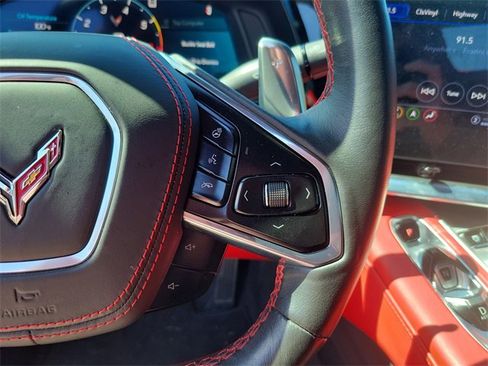 Used 2023 Chevrolet Corvette Stingray Premium Conv w/ Z51 Performance Package image 18