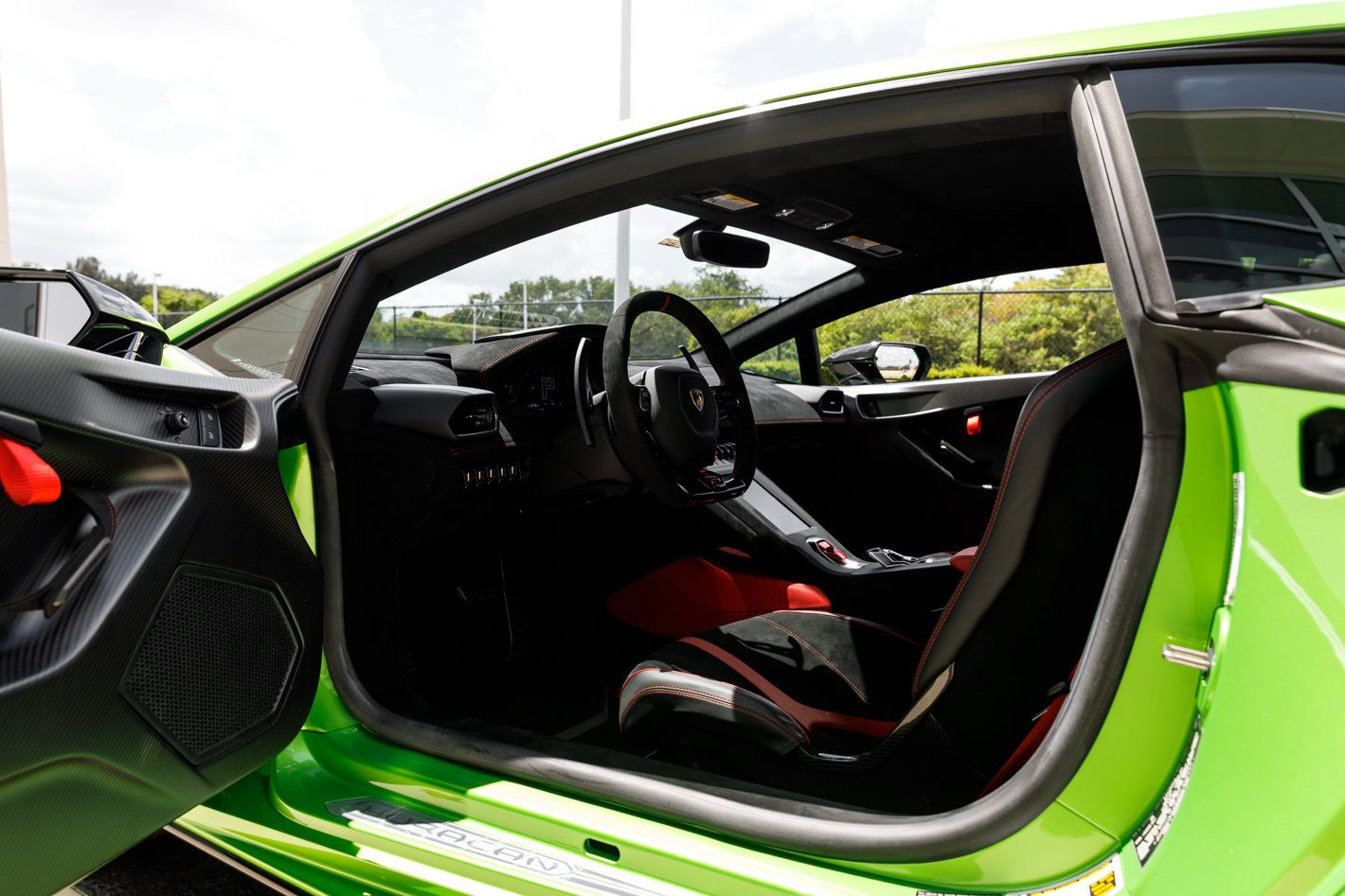 Used 2023 Lamborghini Huracan STO RWD image 37
