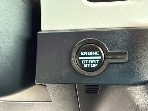 Used 2025 Ford Bronco Heritage Edition AWD/4WD image 33