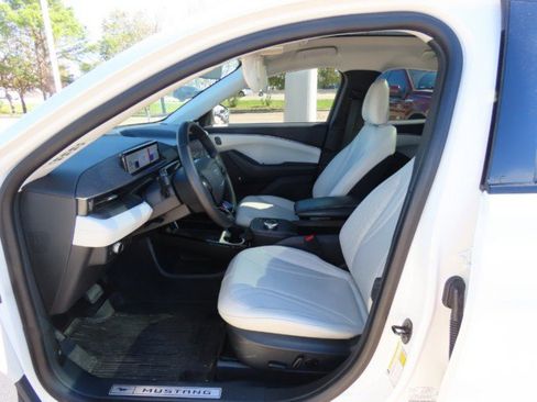 Used 2022 Ford Mustang Mach-E Premium image 24