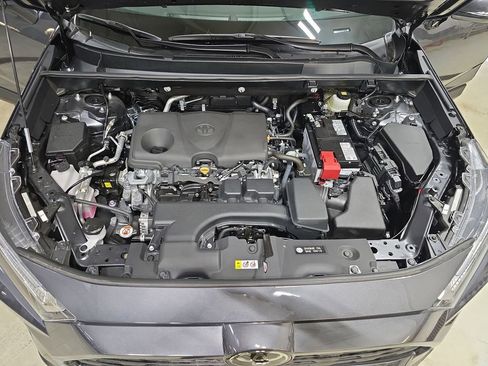 Used 2025 Toyota RAV4 XLE image 32