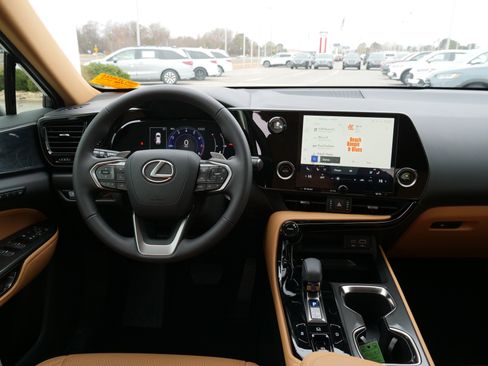 Used 2025 Lexus NX 250 NX 250 Premium image 20