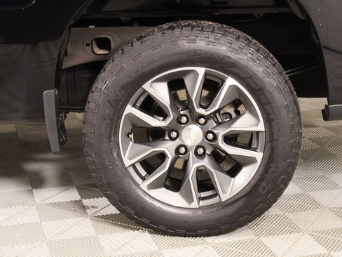 Used 2023 Chevrolet Silverado 1500 LT image 18