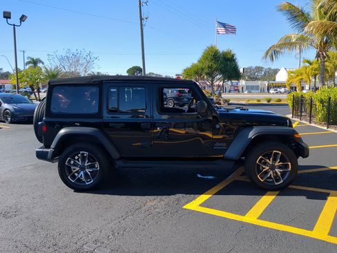 Used 2024 Jeep Wrangler Sport S w/ LED Headlamp & Fog Lamp Group image 5