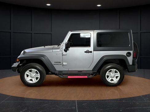 Used 2014 Jeep Wrangler Sport AWD/4WD image 2