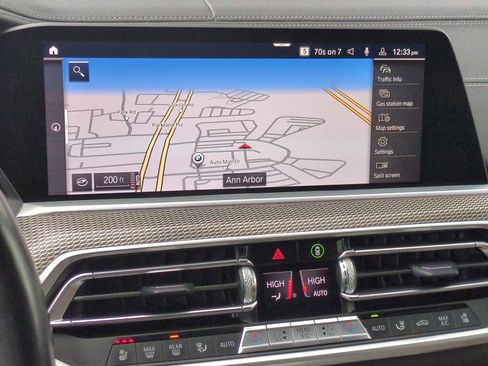 Used 2021 BMW X6 xDrive40i w/ M Sport Package image 30